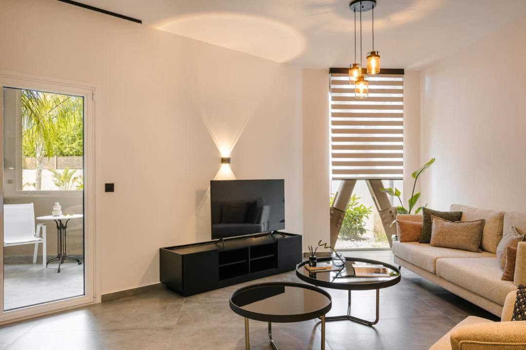 X Luxury Suites Аргостолион Экстерьер фото